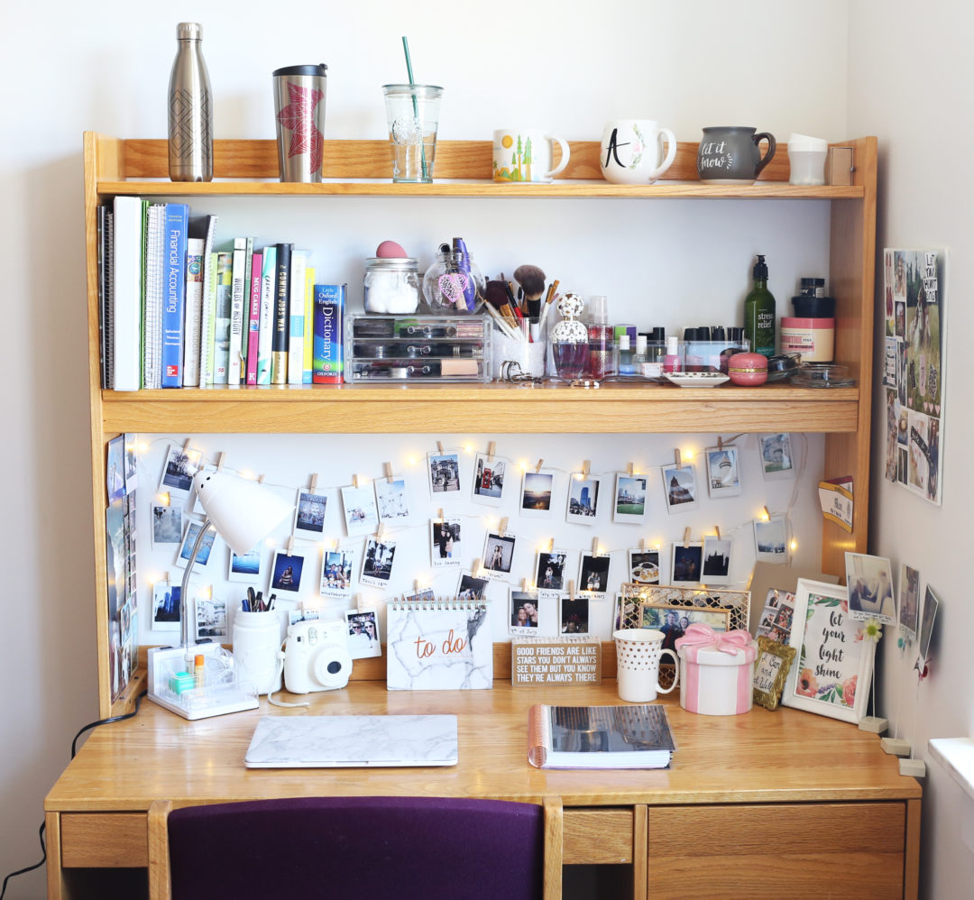 dorm-college-desk-overview