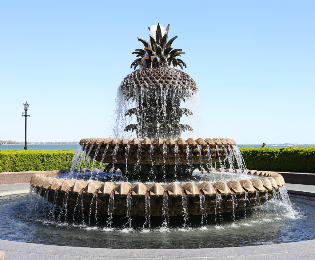 waterfront-park-pineapple-fountain